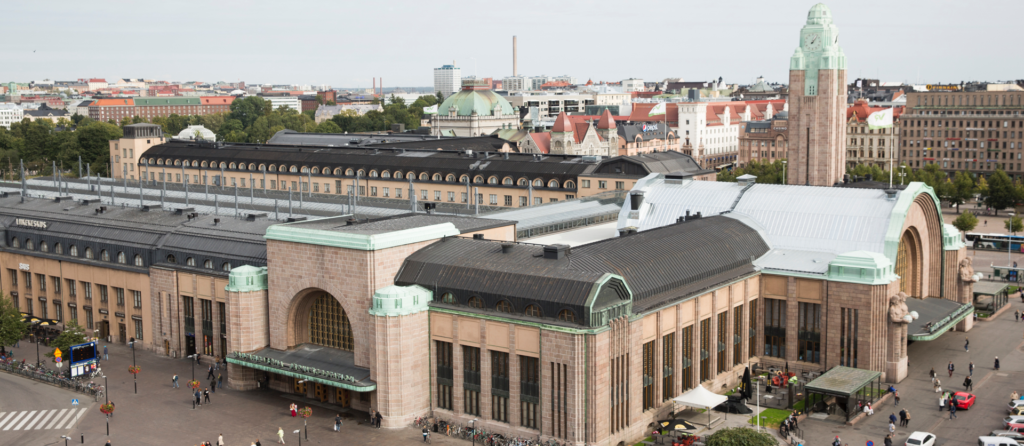 Estación de tren Helsingin Rautatieasemaa